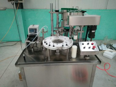 小劑量灌裝封口機(jī)