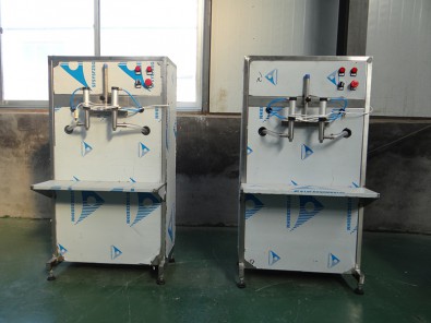 半自動(dòng)柱塞式灌裝機(jī)